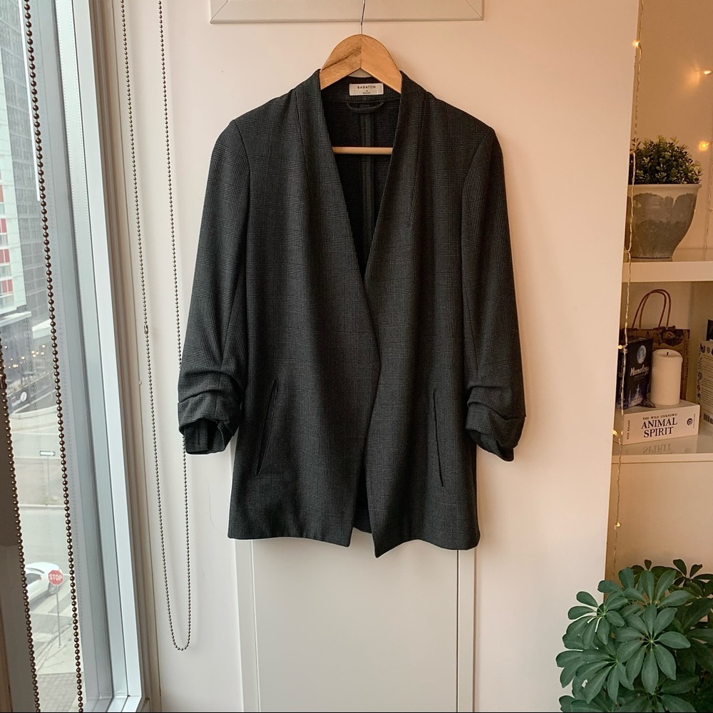 Aritzia Babaton Power Blazer